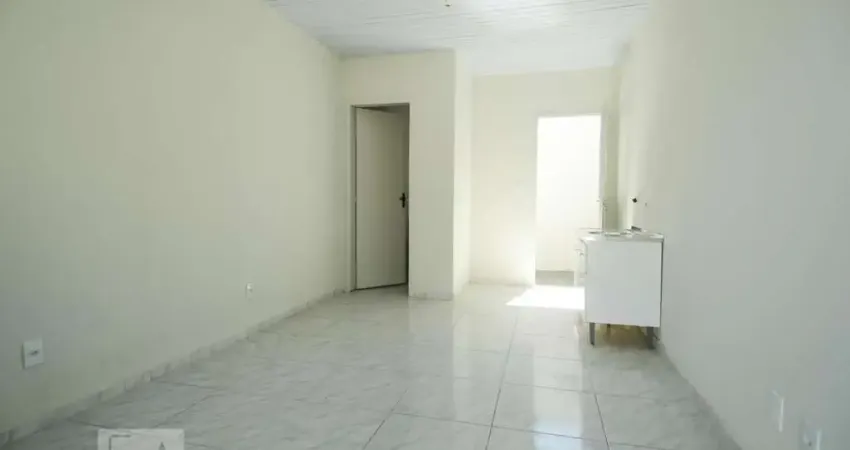 Casa / Sobrado em Condomínio para Aluguel - Camaquã, 1 Quarto,  25 m² - Porto Alegre