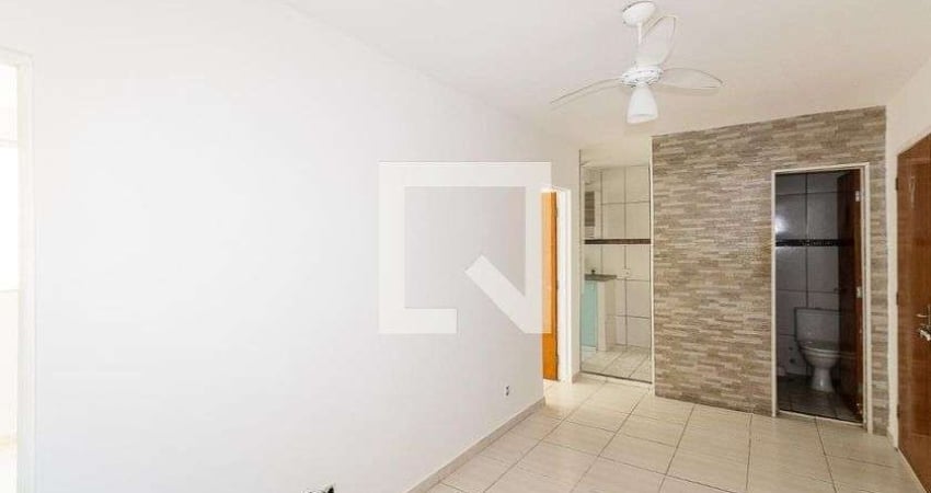 Apartamento para Aluguel - Campo Grande, 3 Quartos,  53 m² - Rio de Janeiro