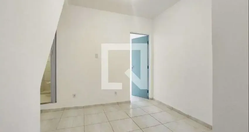 Casa para Aluguel - Barbalho, 1 Quarto,  40 m² - Salvador