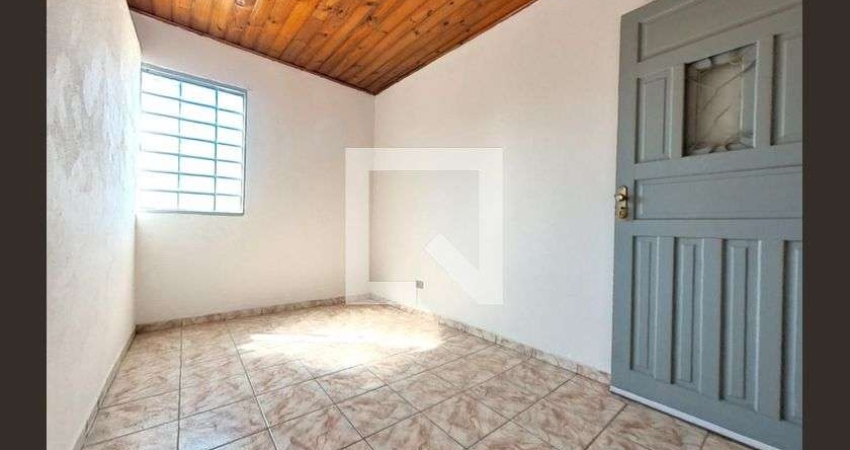 Casa para Aluguel - Parque Sao Luis, 1 Quarto,  37 m² - São Paulo