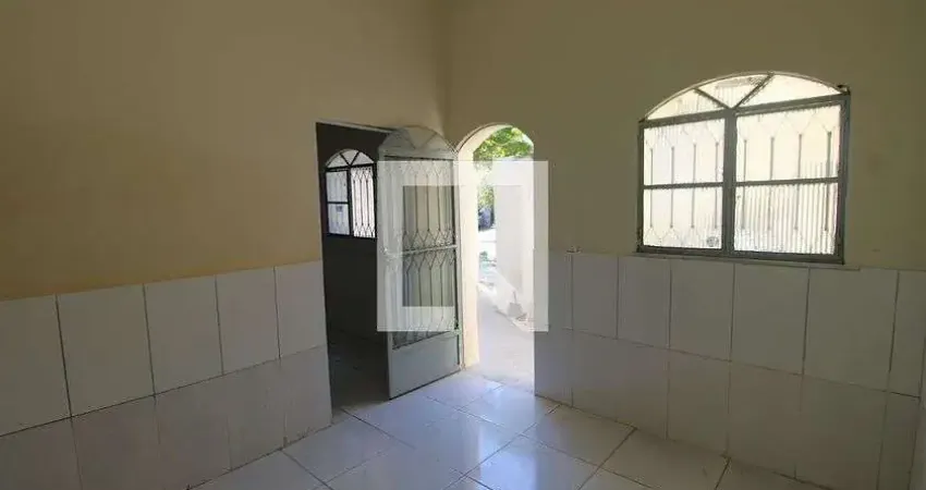 Casa para Aluguel - Quintino Bocaiúva, 2 Quartos,  80 m² - Rio de Janeiro