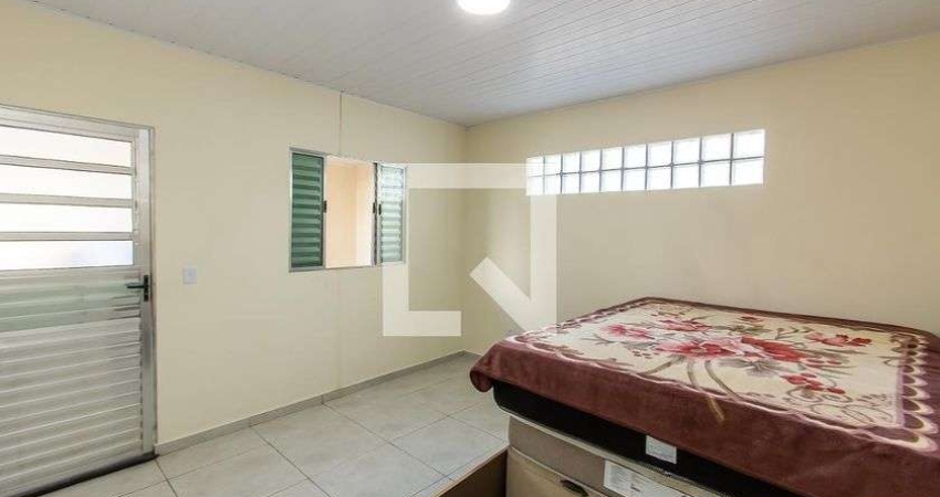 Casa para Aluguel - Cangaíba, 1 Quarto,  20 m² - São Paulo