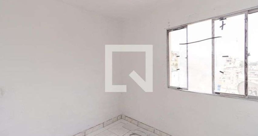 Casa para Aluguel - Padroeira, 1 Quarto,  35 m² - Osasco