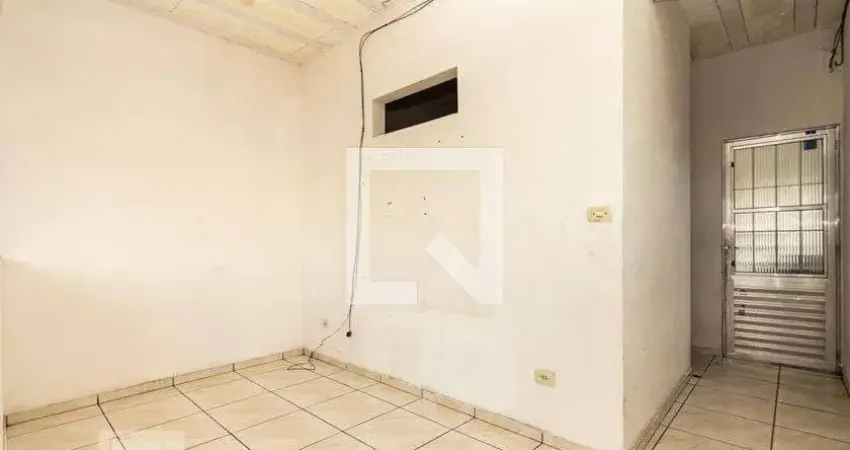 Casa para Aluguel - Itaquera, 2 Quartos,  76 m² - São Paulo