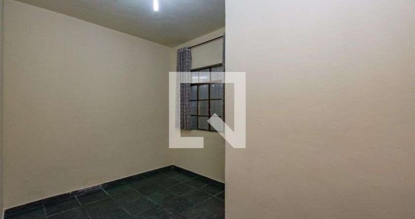 Kitnet / Stúdio para Aluguel - João Pinheiro, 1 Quarto,  16 m² - Belo Horizonte