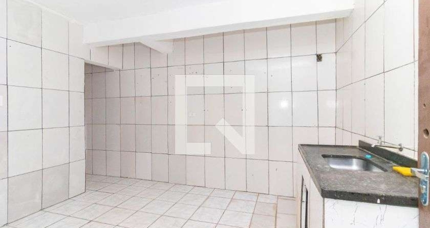 Casa para Aluguel - Itaquera, 2 Quartos,  40 m² - São Paulo