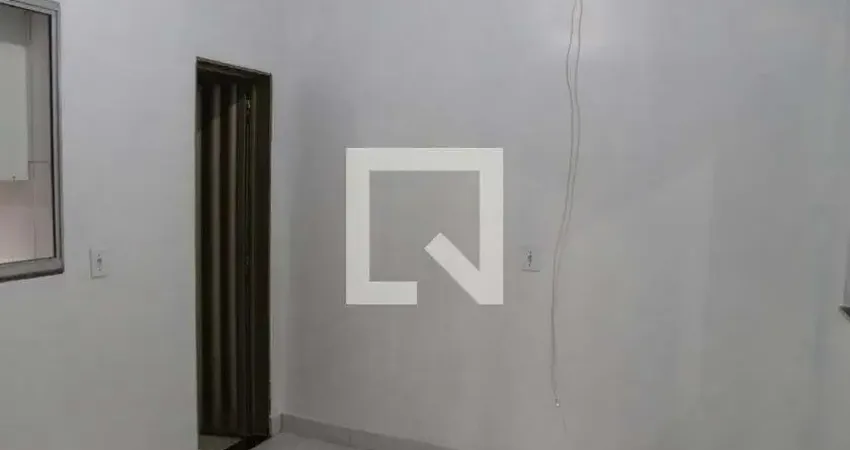 Casa para Aluguel - Jardim Dom Fernando I, 2 Quartos,  56 m² - Goiânia