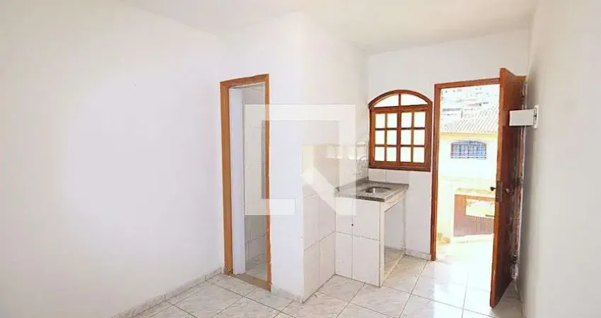 Kitnet / Stúdio para Aluguel - Vila Valqueire, 1 Quarto,  12 m² - Rio de Janeiro