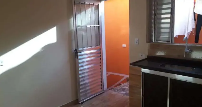 Casa para Aluguel - Vila Jacuí, 1 Quarto,  35 m² - São Paulo