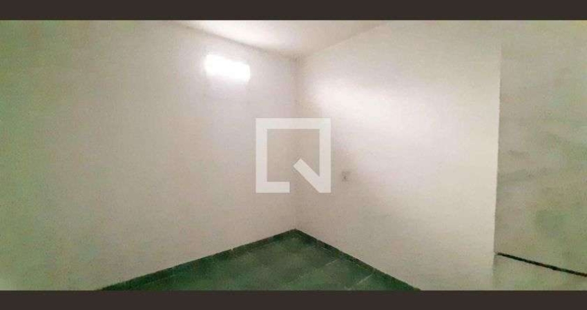 Casa para Aluguel - Bandeiras, 1 Quarto,  41 m² - Osasco