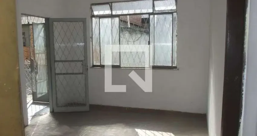 Casa para Aluguel - Pilares, 3 Quartos,  69 m² - Rio de Janeiro