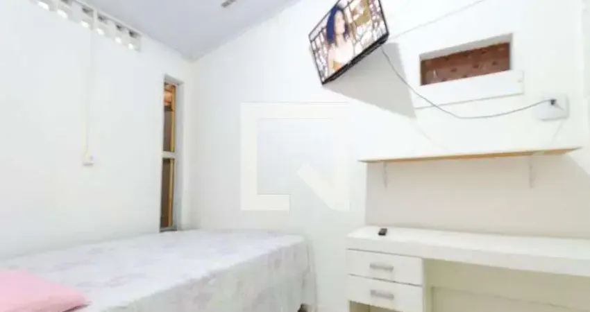 Casa para Aluguel - Itapuã, 1 Quarto,  90 m² - Salvador
