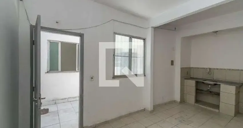 Casa para Aluguel - Jardim America, 2 Quartos,  65 m² - Rio de Janeiro