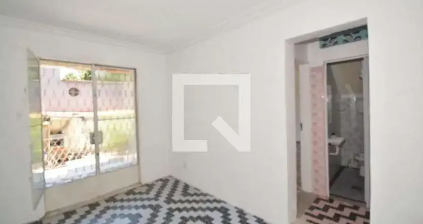 Casa para Aluguel - Irajá, 2 Quartos,  80 m² - Rio de Janeiro