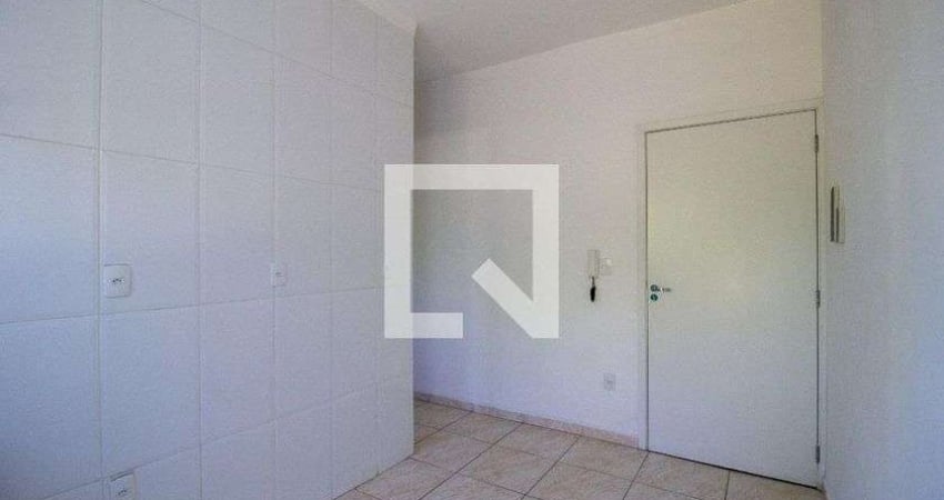 Casa / Sobrado em Condomínio para Aluguel - Jardim Eucaliptos, 1 Quarto,  44 m² - Sorocaba