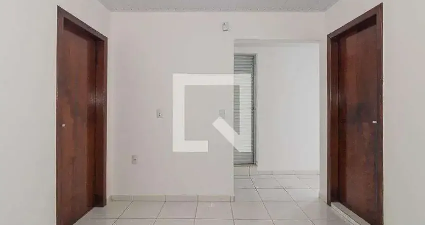 Casa para Aluguel - Lapinha, 2 Quartos,  60 m² - Salvador