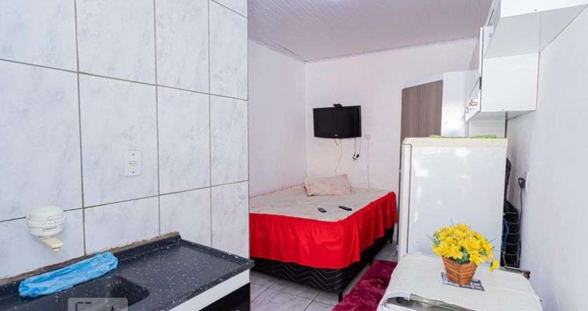 Casa para Aluguel - Vila Zat, 1 Quarto,  20 m² - São Paulo