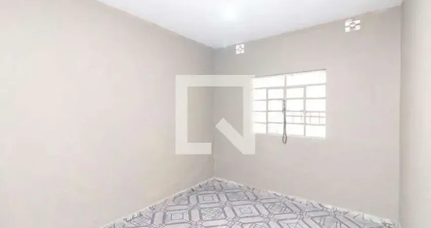 Casa para Aluguel - Itaquera, 1 Quarto,  27 m² - São Paulo