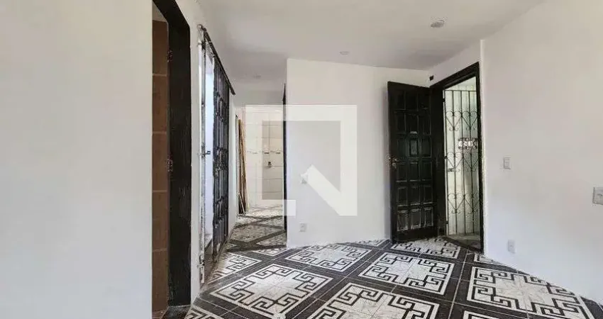 Casa para Aluguel - Boca do Rio, 2 Quartos,  110 m² - Salvador