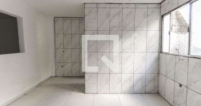 Casa para Aluguel - Vila Jacuí, 1 Quarto,  38 m² - São Paulo