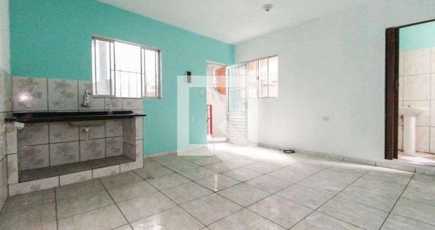 Casa para Aluguel - Vila Progresso, 2 Quartos,  35 m² - São Paulo