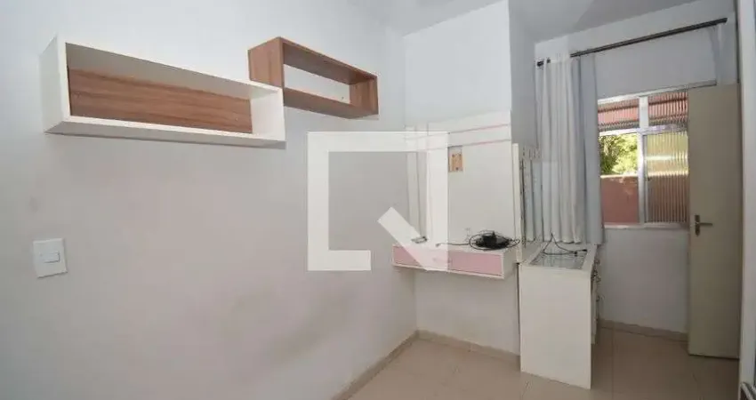 Casa para Aluguel - Campinho, 2 Quartos,  70 m² - Rio de Janeiro