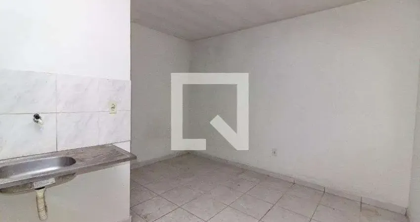 Kitnet / Stúdio para Aluguel - Bento Ribeiro, 1 Quarto,  15 m² - Rio de Janeiro