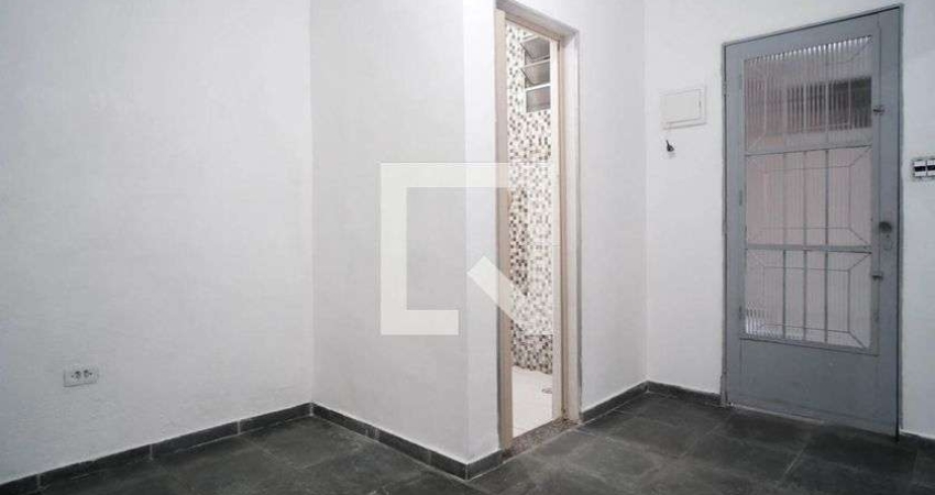 Casa para Aluguel - Ermelino Matarazzo, 1 Quarto,  45 m² - São Paulo