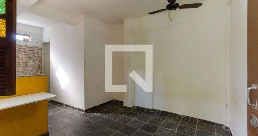 Kitnet / Stúdio para Aluguel - Boca do Rio, 1 Quarto,  20 m² - Salvador
