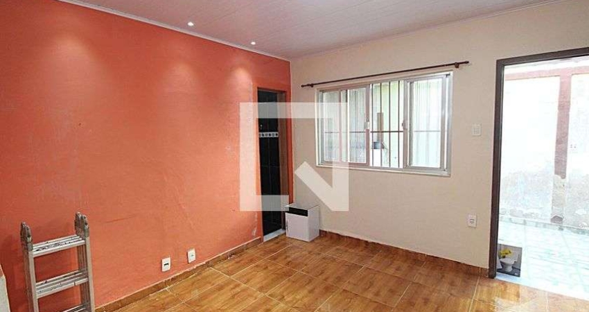 Casa para Aluguel - Quintino Bocaiúva, 3 Quartos,  75 m² - Rio de Janeiro