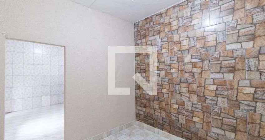 Casa para Aluguel - Pestana, 2 Quartos,  60 m² - Osasco