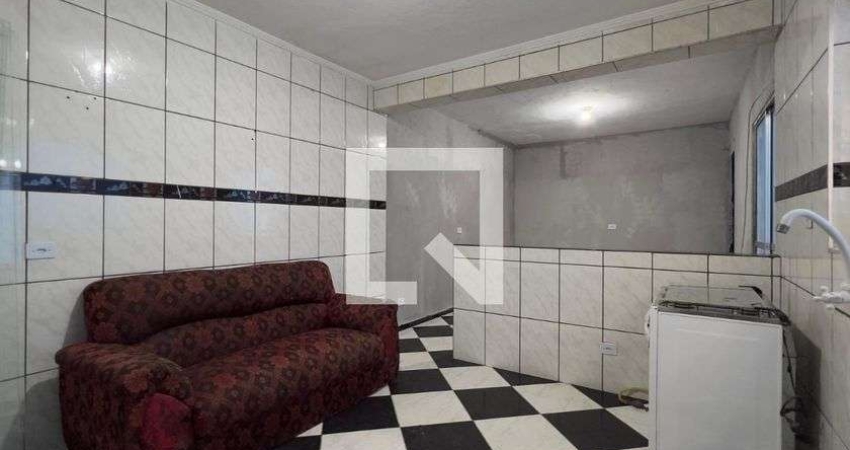 Casa para Aluguel - Taboão, 1 Quarto,  150 m² - Guarulhos