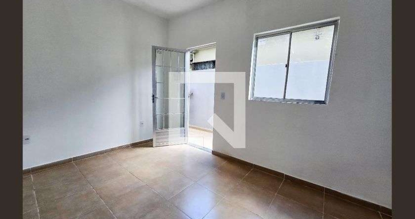 Casa / Sobrado em Condomínio para Aluguel - Quintino Bocaiúva, 1 Quarto,  25 m² - Rio de Janeiro