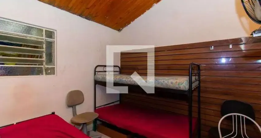 Casa para Aluguel - Cidade Sao Mateus, 1 Quarto,  35 m² - São Paulo