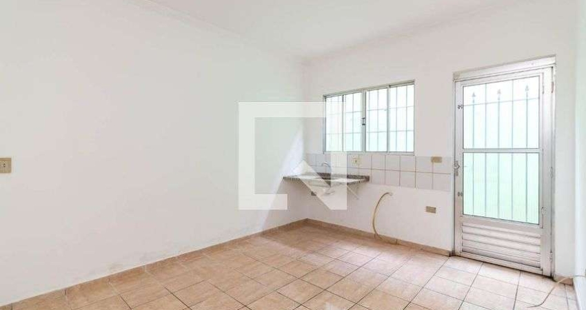 Casa para Aluguel - Vila Nova Cachoeirinha, 1 Quarto,  24 m² - São Paulo