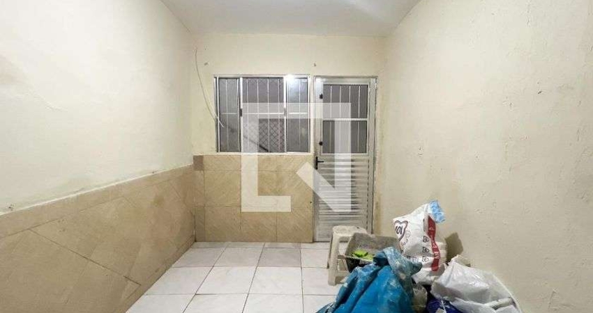 Casa para Aluguel - Vila Zulmira, 1 Quarto,  70 m² - São Paulo