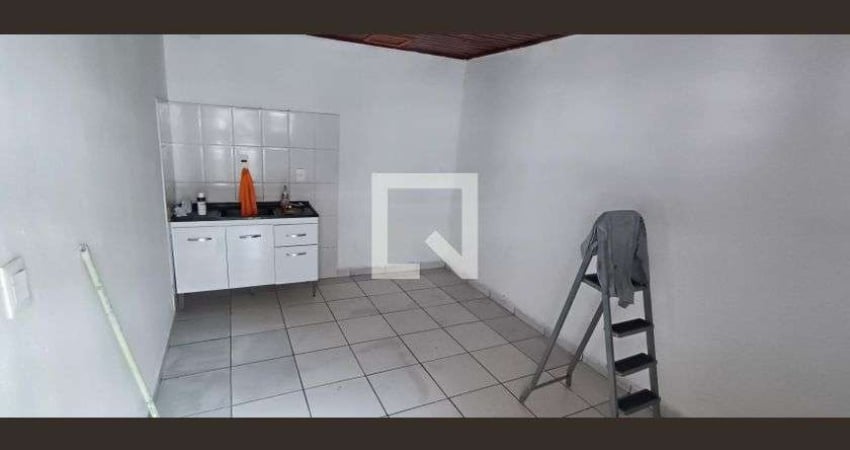 Casa para Aluguel - Campo Limpo, 1 Quarto,  40 m² - São Paulo