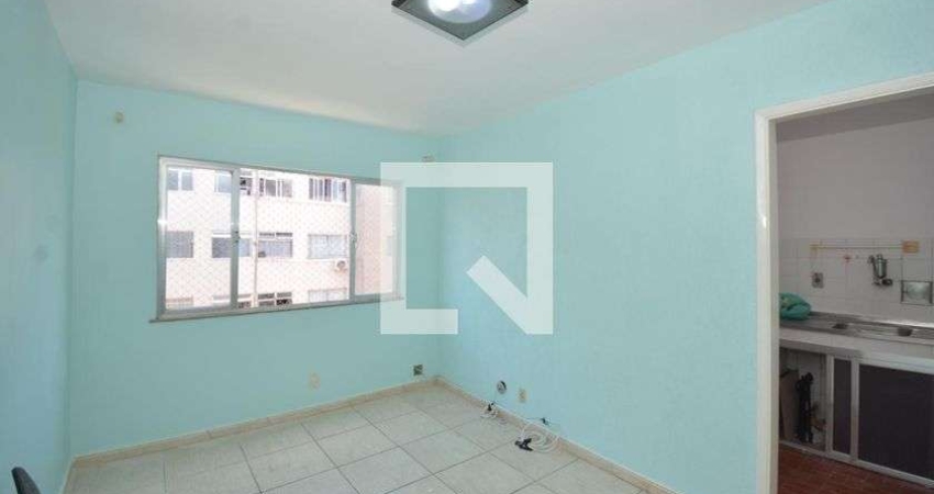 Apartamento para Aluguel - Oswaldo Cruz, 2 Quartos,  48 m² - Rio de Janeiro