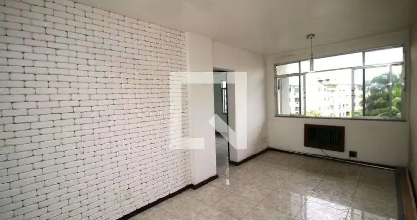Apartamento para Aluguel - Brás de Pina, 2 Quartos,  47 m² - Rio de Janeiro