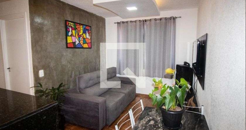 Apartamento para Aluguel - Brás de Pina, 2 Quartos,  40 m² - Rio de Janeiro
