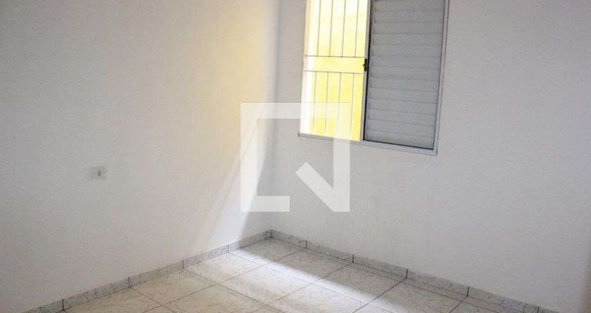 Casa para Aluguel - Jardim Cumbica, 1 Quarto,  26 m² - Guarulhos