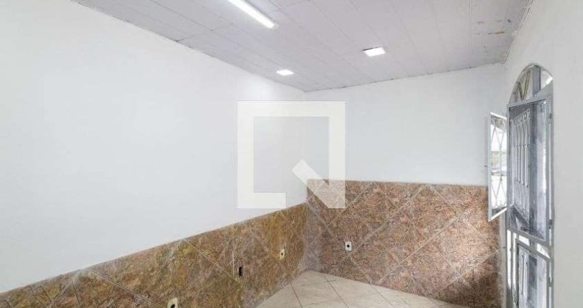 Casa para Aluguel - Campo Grande, 1 Quarto,  45 m² - Rio de Janeiro