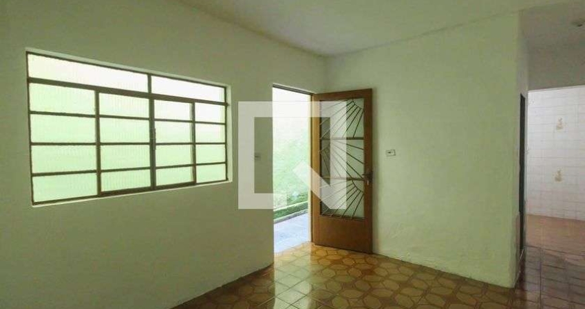 Casa para Aluguel - Sapopemba, 1 Quarto,  42 m² - São Paulo