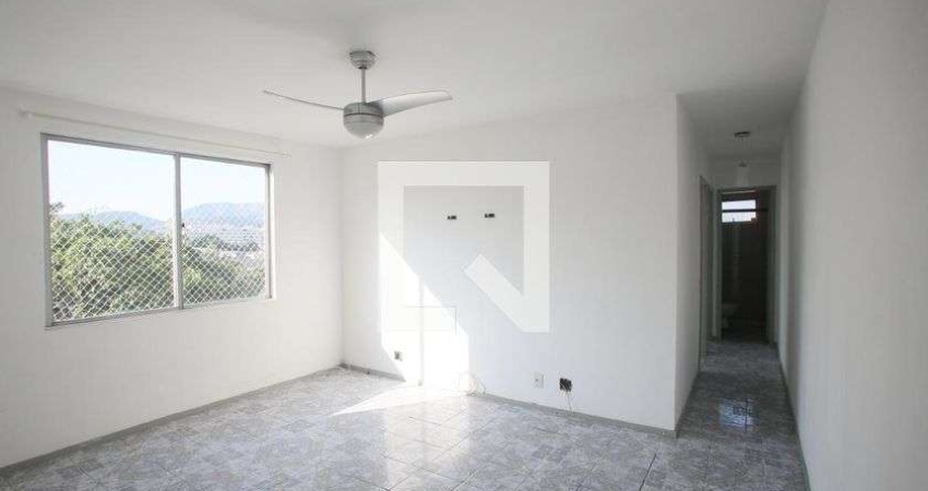 Apartamento para Aluguel - Taquara, 2 Quartos,  58 m² - Rio de Janeiro