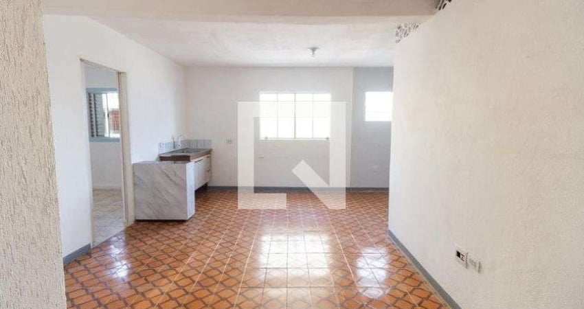 Casa para Aluguel - Bandeiras, 1 Quarto,  54 m² - Osasco