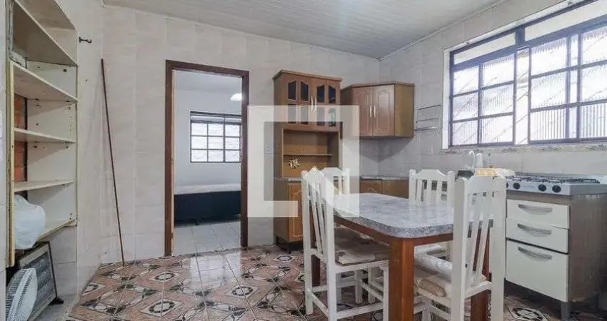 Casa / Sobrado em Condomínio para Aluguel - Cavalhada, 1 Quarto,  30 m² - Porto Alegre