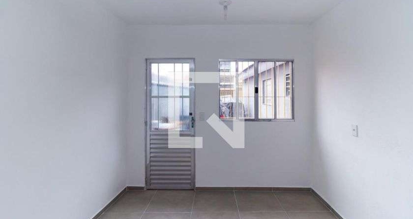 Casa para Aluguel - Sapopemba, 2 Quartos,  60 m² - São Paulo