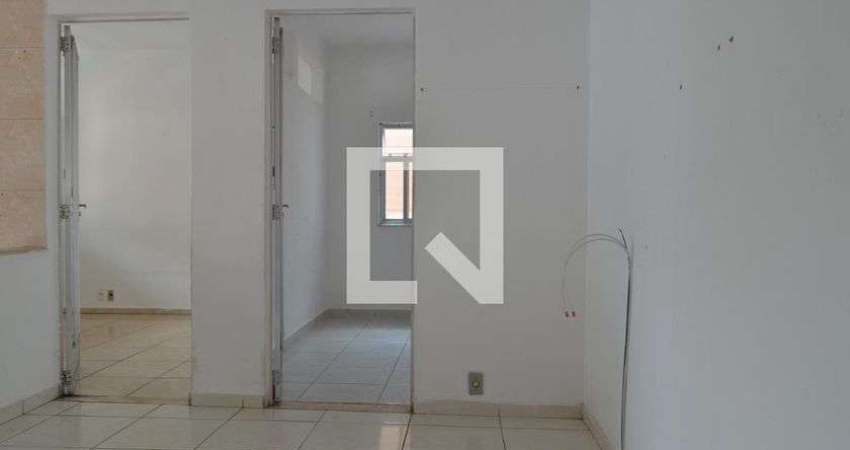 Casa para Aluguel - Taquara, 2 Quartos,  55 m² - Rio de Janeiro