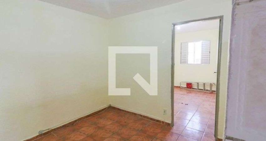 Casa para Aluguel - Vila Dalva, 2 Quartos,  50 m² - São Paulo