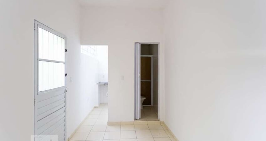 Kitnet / Stúdio para Aluguel - Jardim Éster Yolanda, 1 Quarto,  16 m² - São Paulo